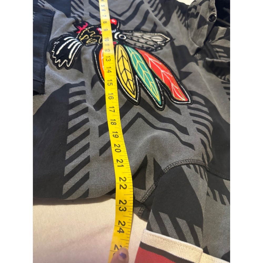 Staple Pigeon Chicago Blackhawks Pullover Hoodie Aztec Pattern Mens - Picture 6 of 10